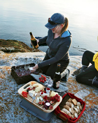Ecotourism: Picnic Lunch with Maple Leaf Adventures