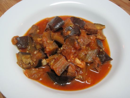 Dukan Diet Recipe Garlic Beef and Eggplant